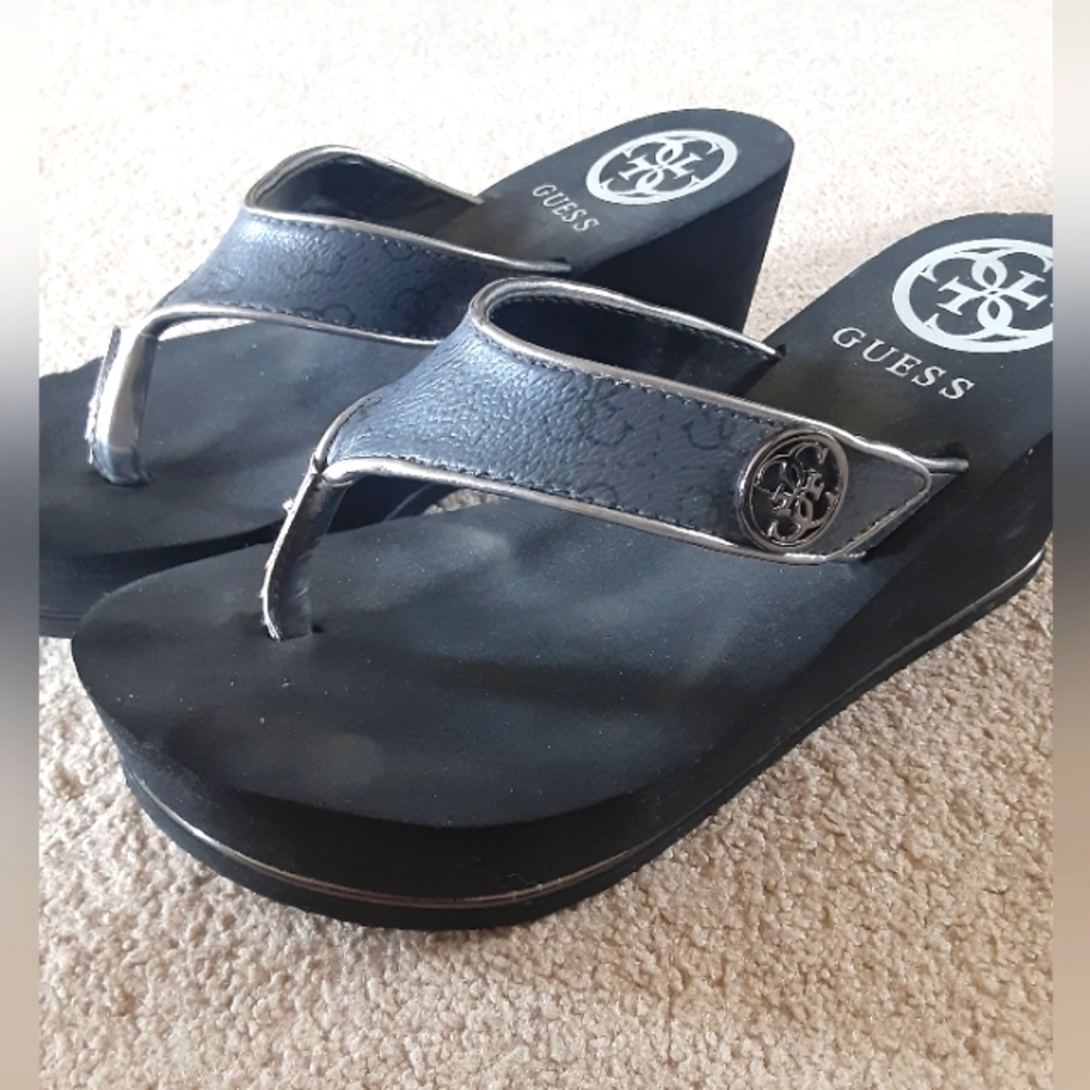 Black platform sandals - Picture 2 of 4